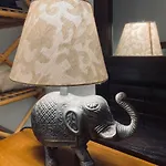 Riviera Resedensy Silver Elephant