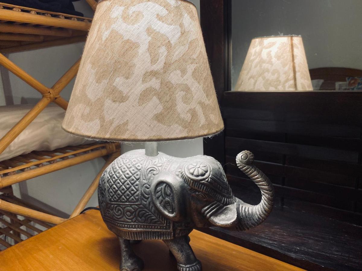 Riviera Resedensy Silver Elephant